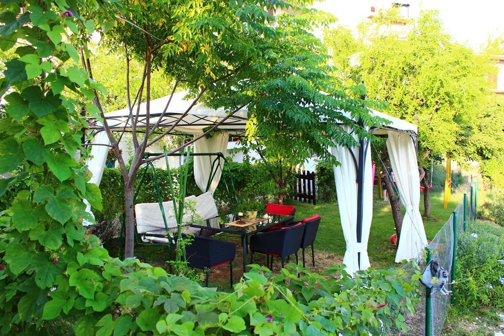 Apartments Petrada Omis Exterior photo