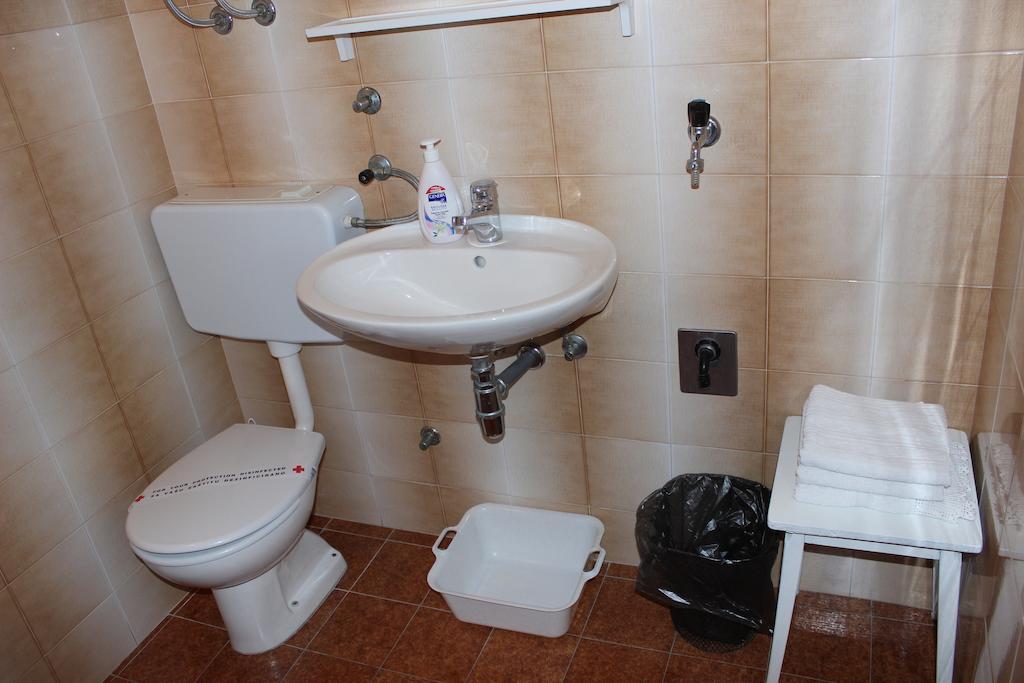 Apartments Petrada Omis Room photo