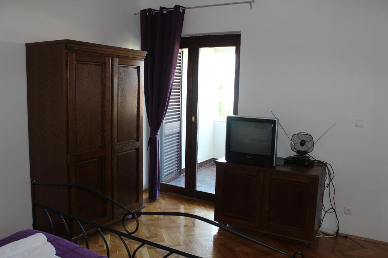 Apartments Petrada Omis Room photo